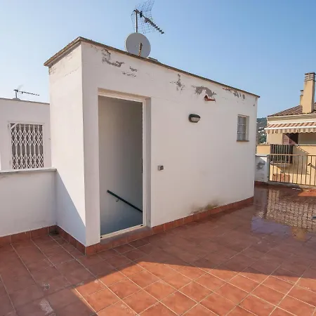 Lets Holidays Big Terrace House With Parking