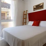 Villa Lets Holidays Big Terrace House With Parking *