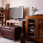 Lets Holidays Big Terrace House With Parking Willa *