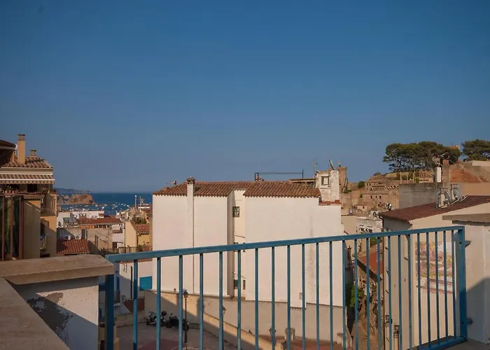 Lets Holidays Big Terrace House With Parking 빌라