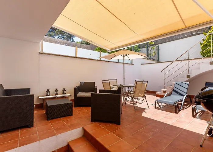 Lets Holidays Big Terrace House With Parking 빌라