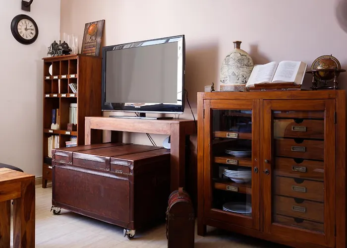 Lets Holidays Big Terrace House With Parking 빌라 *