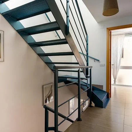 Lets Holidays Big Terrace House With Parking فيلة *