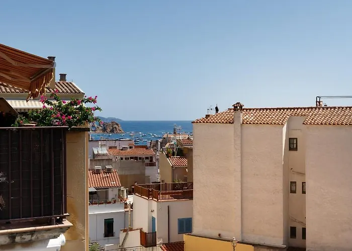 Lets Holidays Big Terrace House With Parking Villa Tossa de Mar